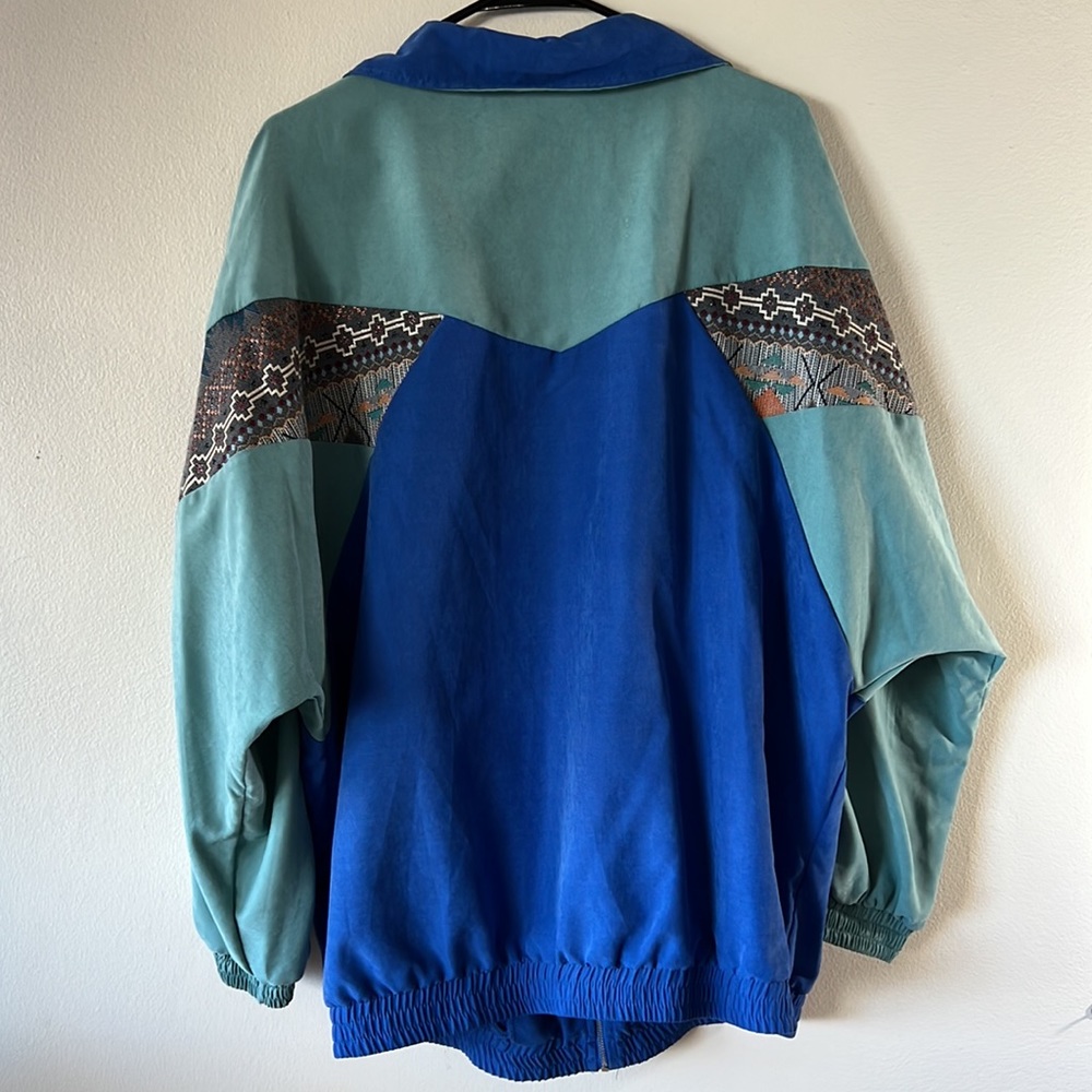 Colorblock Jogger Jacket - Picture 5 of 5